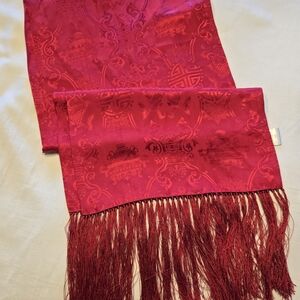 Luxurious Red Patterned Scarf with Fringe